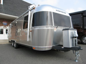 2016 airstream land yacht for sale