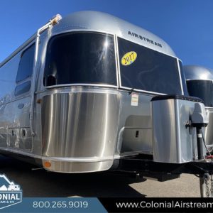 2017 Airstream Flying Cloud 27FBT Twin